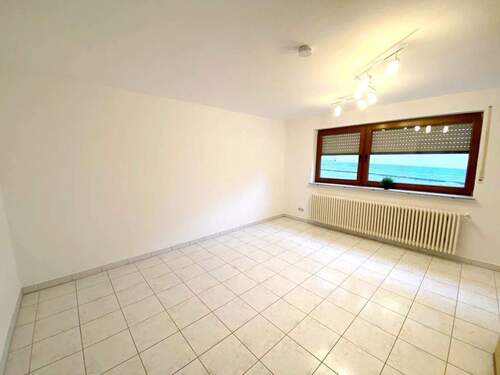 Wohn-Schlafraum - Sehr gut ausgestattete 1-Zimmer-Einliegerwohnung AN EINZELPERSON