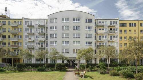 Hausansicht Innenhof - 5 Zimmer Mehrfamilienhaus, Wohnhaus zum Kaufen in Potsdam