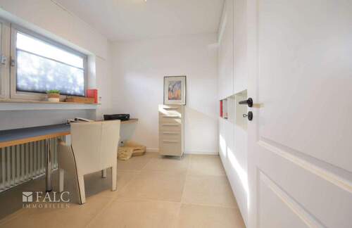 Arbeits-/Kinderzimmer - 