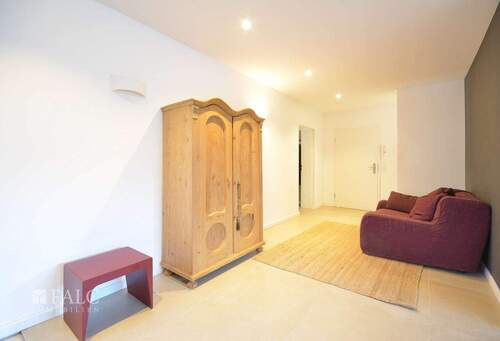 Eingangsbereich - 6 Zimmer Einfamilienhaus zum Kaufen in Pulheim