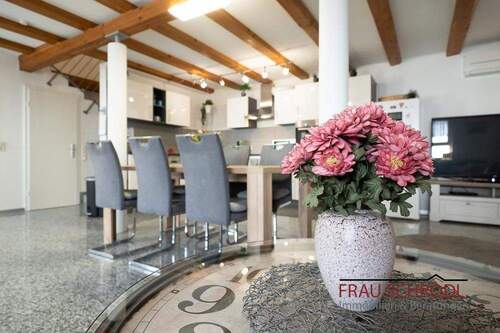 Bild 2 - 2 Zimmer Einfamilienhaus zum Kaufen in Mühlhausen-Ehingen