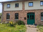 Eingangstür - 6 Zimmer Einfamilienhaus zum Kaufen in Retschow