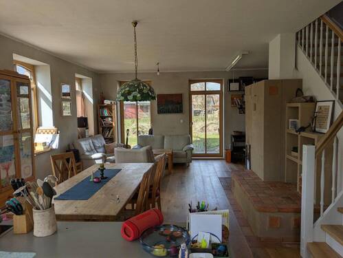 Blick von Küche ins Wohnzimmer - 6 Zimmer Einfamilienhaus in Retschow
