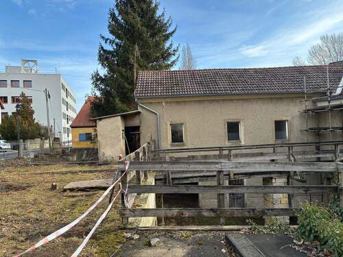 Blich zur Eingangbrücke - 