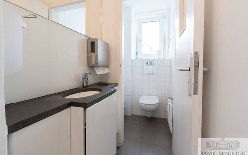 WC - 4 Zimmer Büro zur Miete in Düsseldorf