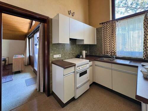 Küche mit angrenzender Speiß DG - 