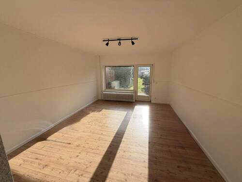 Wohnzimmer - 3 Zimmer Reihenmittelhaus in Hamburg