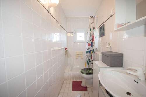 Bad mit Dusche Obergeschoss - 