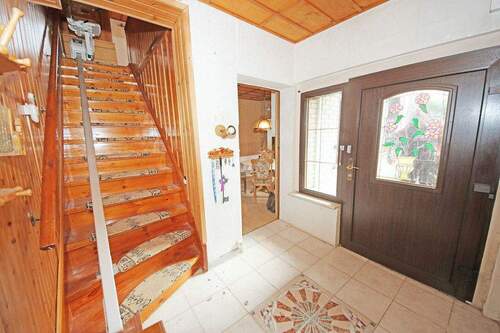 Diele im EG - 6 Zimmer Doppelhaushälfte zum Kaufen in Sandersdorf-Brehna