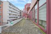 Dachterrasse / Notausgang - Büro mit 277,00 m&sup2; in Pforzheim zur Miete