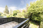 Balkon mit Blick ins Grüne - 