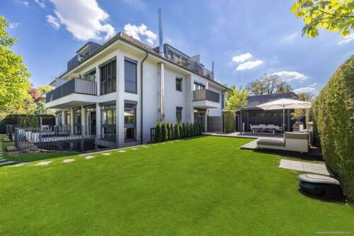 Hausansicht - Obermenzing - Stilvolle 4-Zimmer-Gartenwohnung mit exklusiver Ausstattung, Terrassen & Privatsphäre