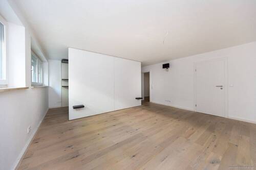 Elternschlafzimmer mit Bad en Suite - 