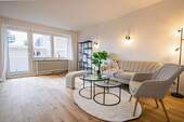 Wohnbereich - 3 Zimmer Etagenwohnung zum Kaufen in Westerstede