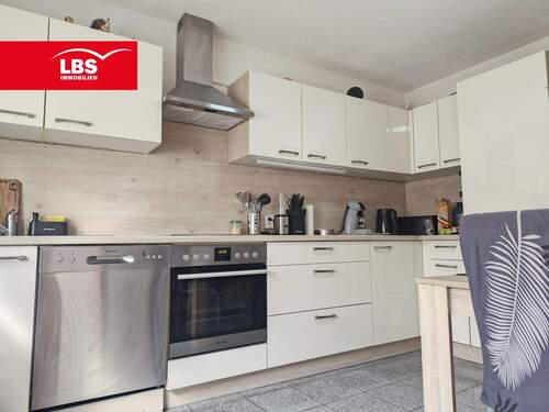 Küche - Charmantes Reihenmittelhaus mit Wintergarten und großer Garage