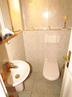 Gäste-WC Erdgeschoss - 