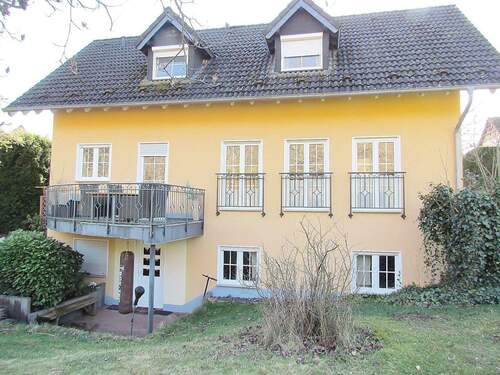 Gebäuderückseite - Einfamilienhaus mit 250,00 m&sup2; in Hambach zum Kaufen