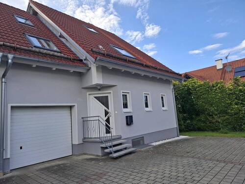 Bild 3 - 7 Zimmer Doppelhaushälfte in Wiedergeltingen