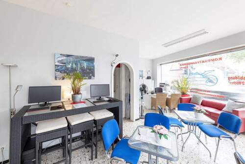 Verkaufsfläche - Gewerbeobjekt (Büro, Produktion, Verkauf) in Düsseldorf zur Miete