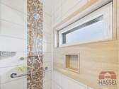 Mit Duschbereich - 