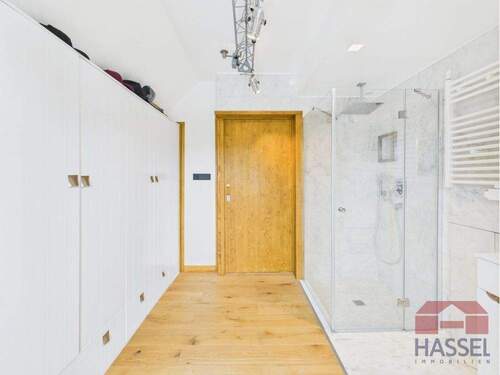 Und En-Suite-Waschbereich - 