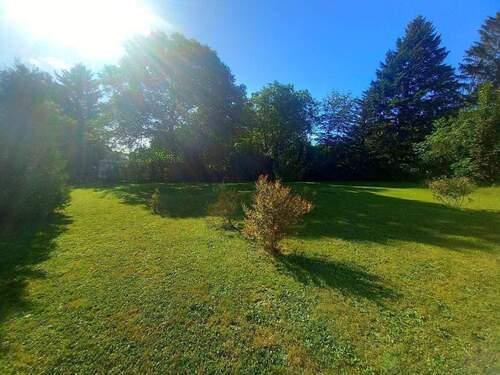 weitläufiger Garten.jpg - 