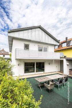Gartenseite des Hauses - Grundstück in München zum Kaufen
