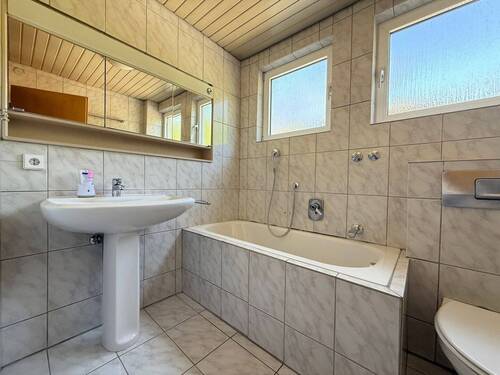 Badezimmer Erdgeschoss - 