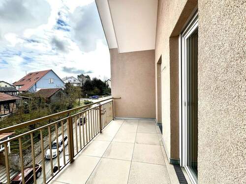Loggia - Etagenwohnung mit 90,20 m&sup2; in Kieselbronn zur Miete