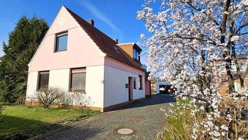 Bald Ihr neues Zuhause? - 0 % Käuferprovision! Bringen Sie diesen Schatz für Ihre Familie wieder zum Funkeln!