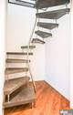 Treppenaufgang zum Obergeschoß - 