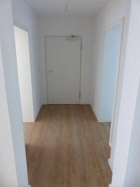 WE 1, Der Flur zur Wohnungstür - 