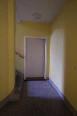 WE 1, Die Wohnungstür - 