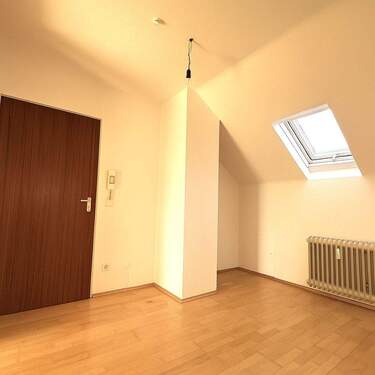 Dielenbereich - Etagenwohnung mit 85,00 m² in Friedrichshafen zur Miete