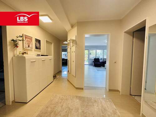 Diele WE EG - 1 Zimmer Mehrfamilienhaus, Wohnhaus in Bonn