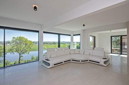 Wohnbereich - 2 Zimmer Etagenwohnung zur Miete in Dresden