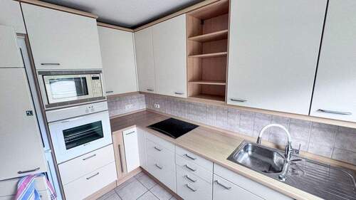 Küche mit Einbauküche - 4 Zimmer Reihenmittelhaus zum Kaufen in Flensburg