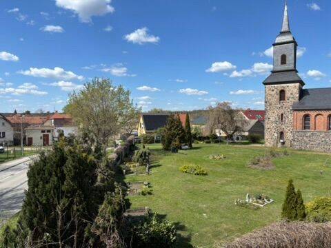 Kirchhof nebenan - 