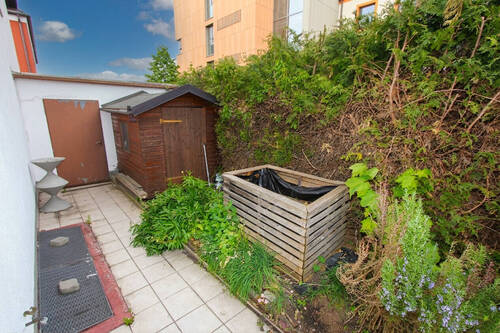 ... Hochbeet und Gartenschuppen ... - 