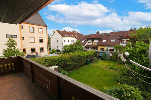 ... Süd - Westbalkon mit Blick ins Grüne ... - 