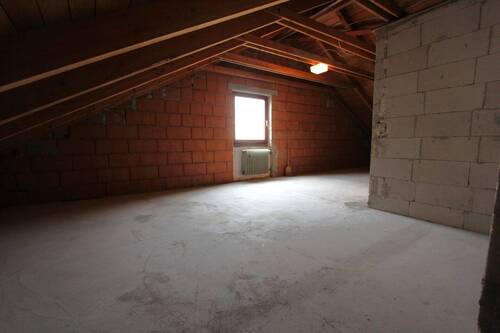 ... Dachgeschoss zum Selbstausbau... - 