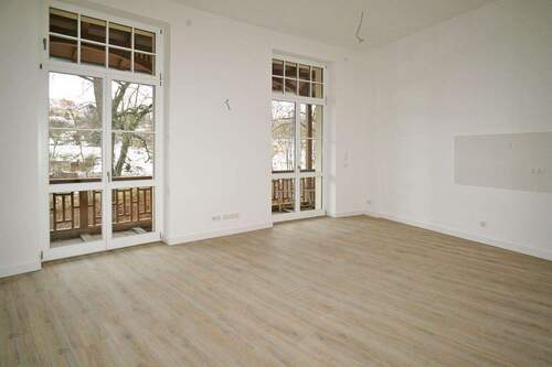 Wohnen - 2 Zimmer Etagenwohnung zur Miete in Freital / Saalhausen