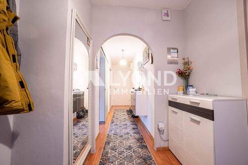 Eingangsbereich - Etagenwohnung mit 85,00 m&sup2; in Ulm zum Kaufen