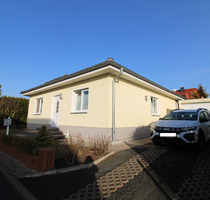 RESERVIERT* Altersgerechtes *und gepflegtes Einfamilienhaus plus Terrasse und Garage in ruhiger Lage sucht neue Eigentümer - Gotha Siebleben