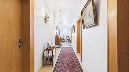 Flur Wohnung 1.OG.jpg - 