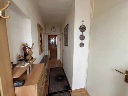 Haus 1 - Flur EG - 7 Zimmer Mehrfamilienhaus, Wohnhaus in Rodgau / Jügesheim