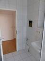 Bad zur Wohnungseingangstür - 