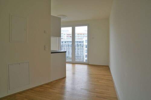 Flur - Etagenwohnung mit 30,20 m&sup2; in Dresden zur Miete