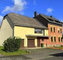 Liebhaberanwesen: Charmantes und urgemütliches Zweifamilienhaus mit Nebengebäude in Alpenrod