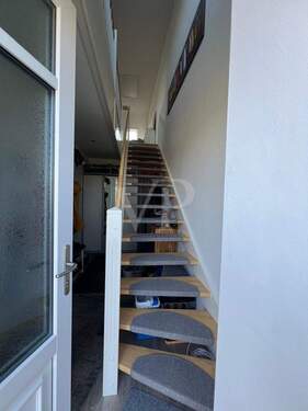 1. OG Rechts (Zweitwohnung) - Treppenhaus - 